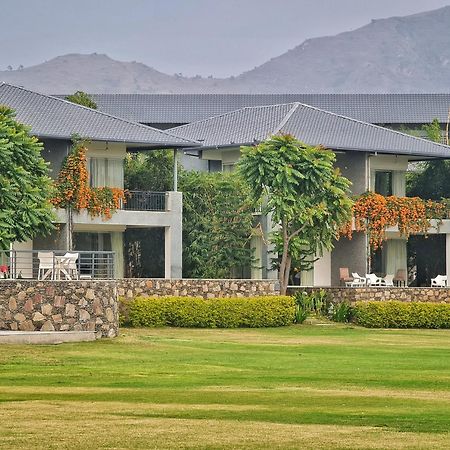 Tatsaraasa Resort & Spa, Udaipur Buitenkant foto