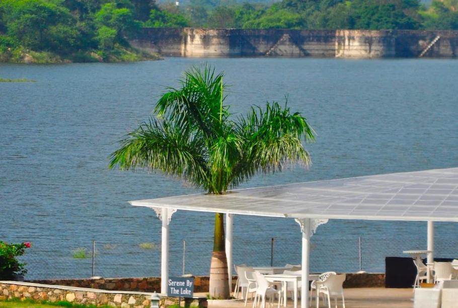 Tatsaraasa Resort & Spa, Udaipur Buitenkant foto