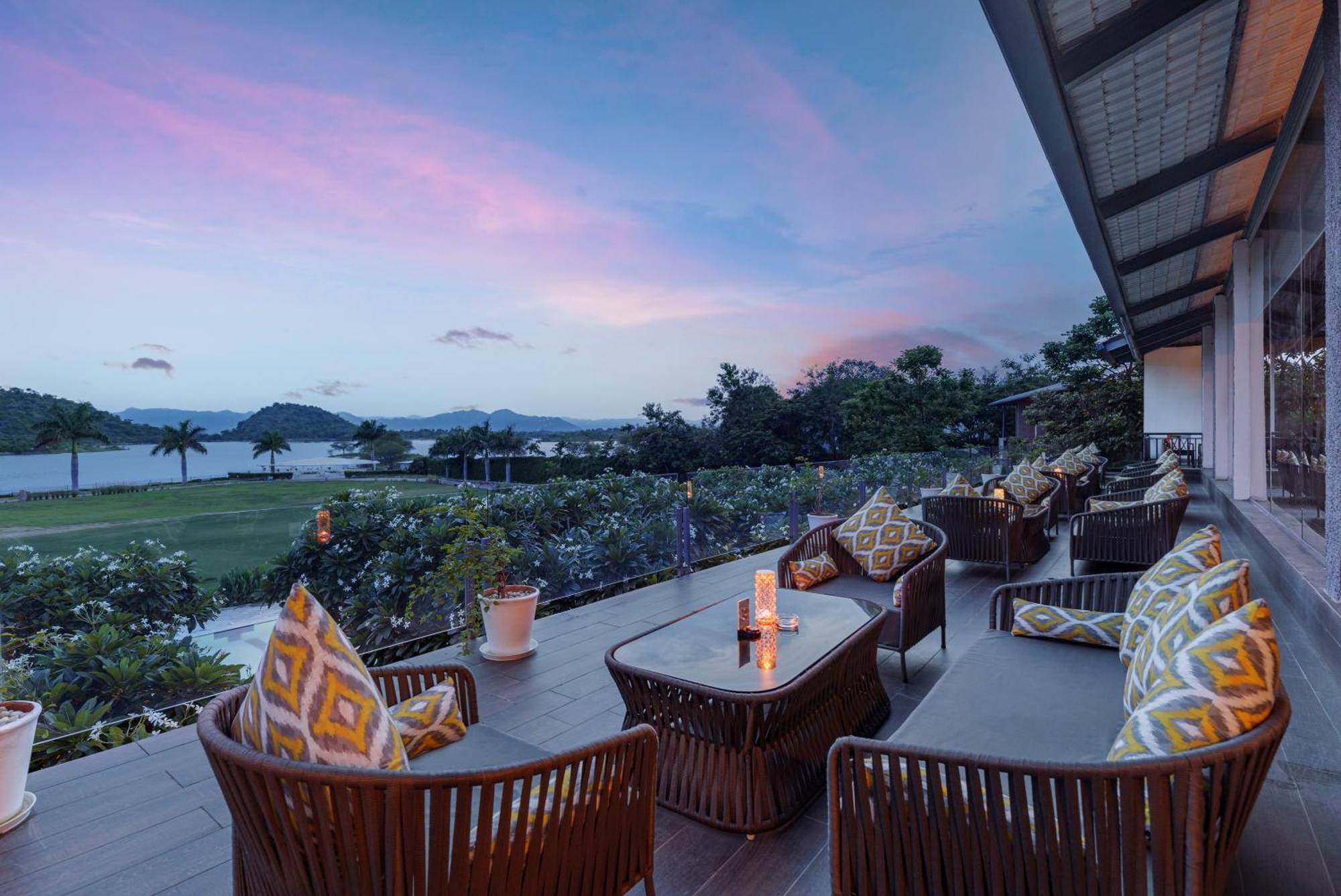 Tatsaraasa Resort & Spa, Udaipur Buitenkant foto