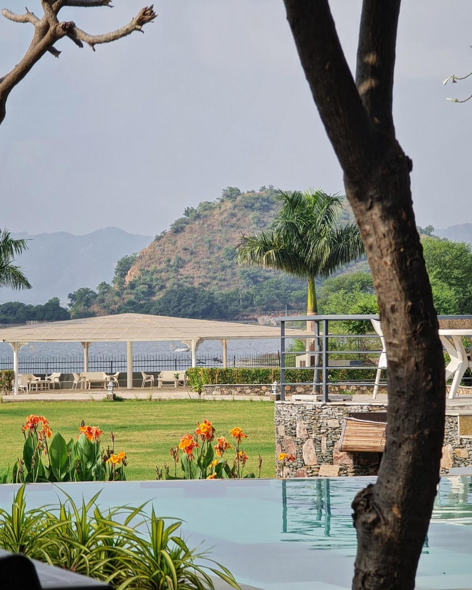 Tatsaraasa Resort & Spa, Udaipur Buitenkant foto