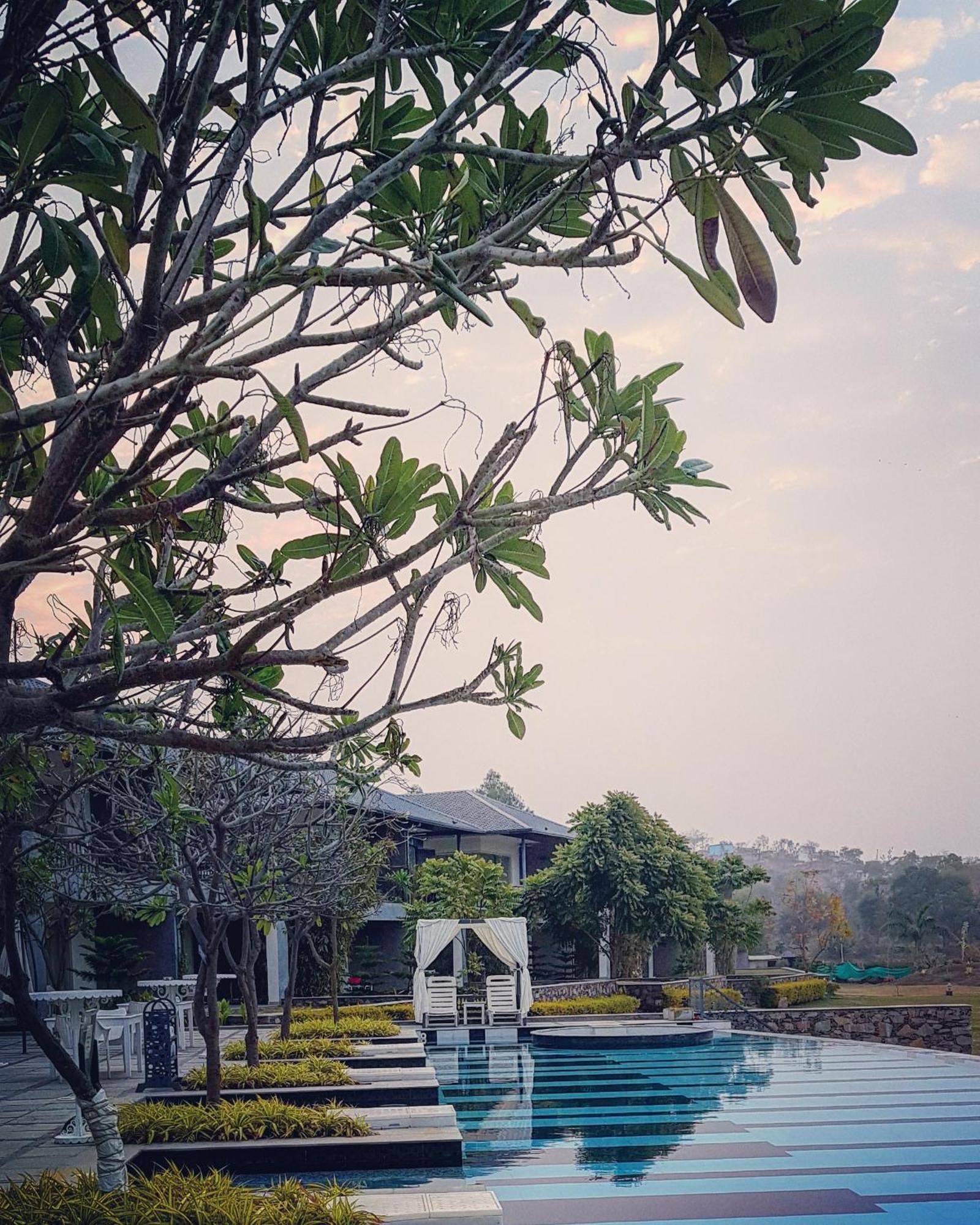 Tatsaraasa Resort & Spa, Udaipur Buitenkant foto