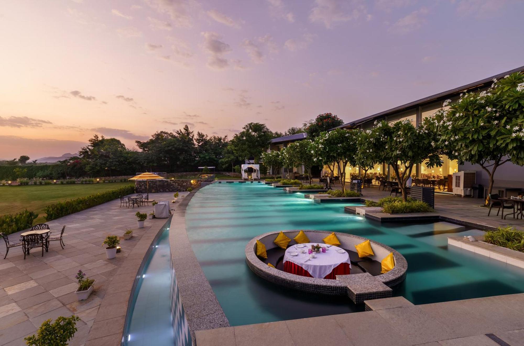 Tatsaraasa Resort & Spa, Udaipur Buitenkant foto