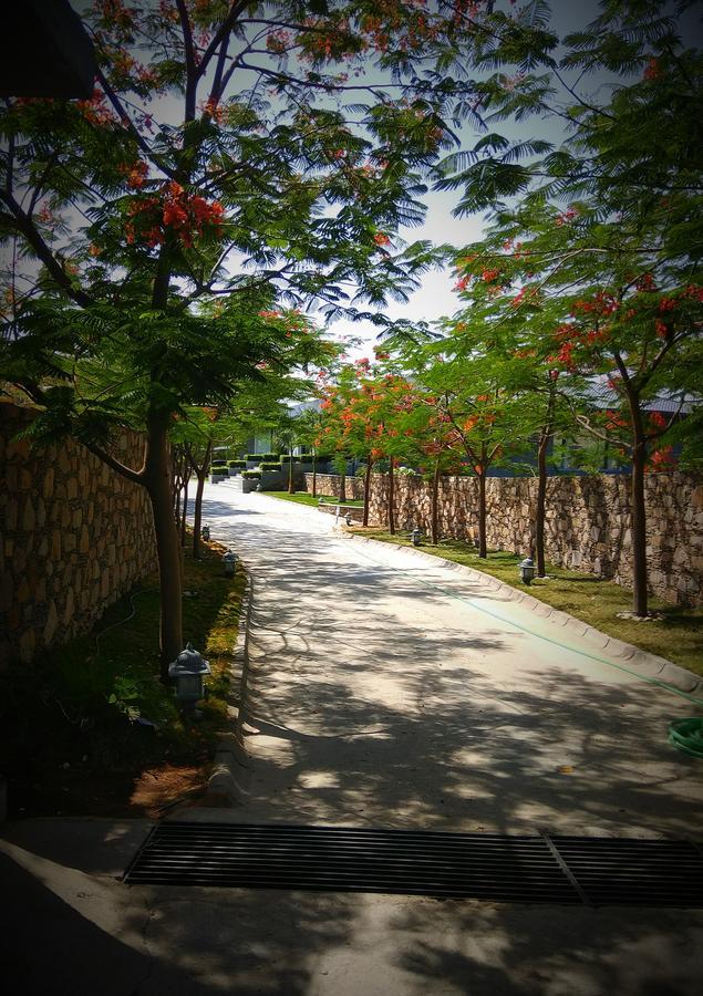 Tatsaraasa Resort & Spa, Udaipur Buitenkant foto
