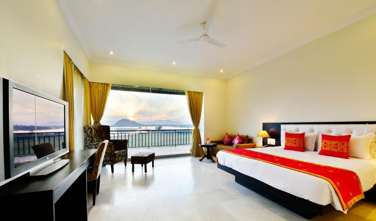 Tatsaraasa Resort & Spa, Udaipur Buitenkant foto